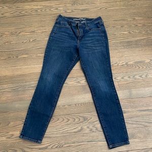 Universal Thread women’s sz 8/29 high rise skinny jeans, excellent condition